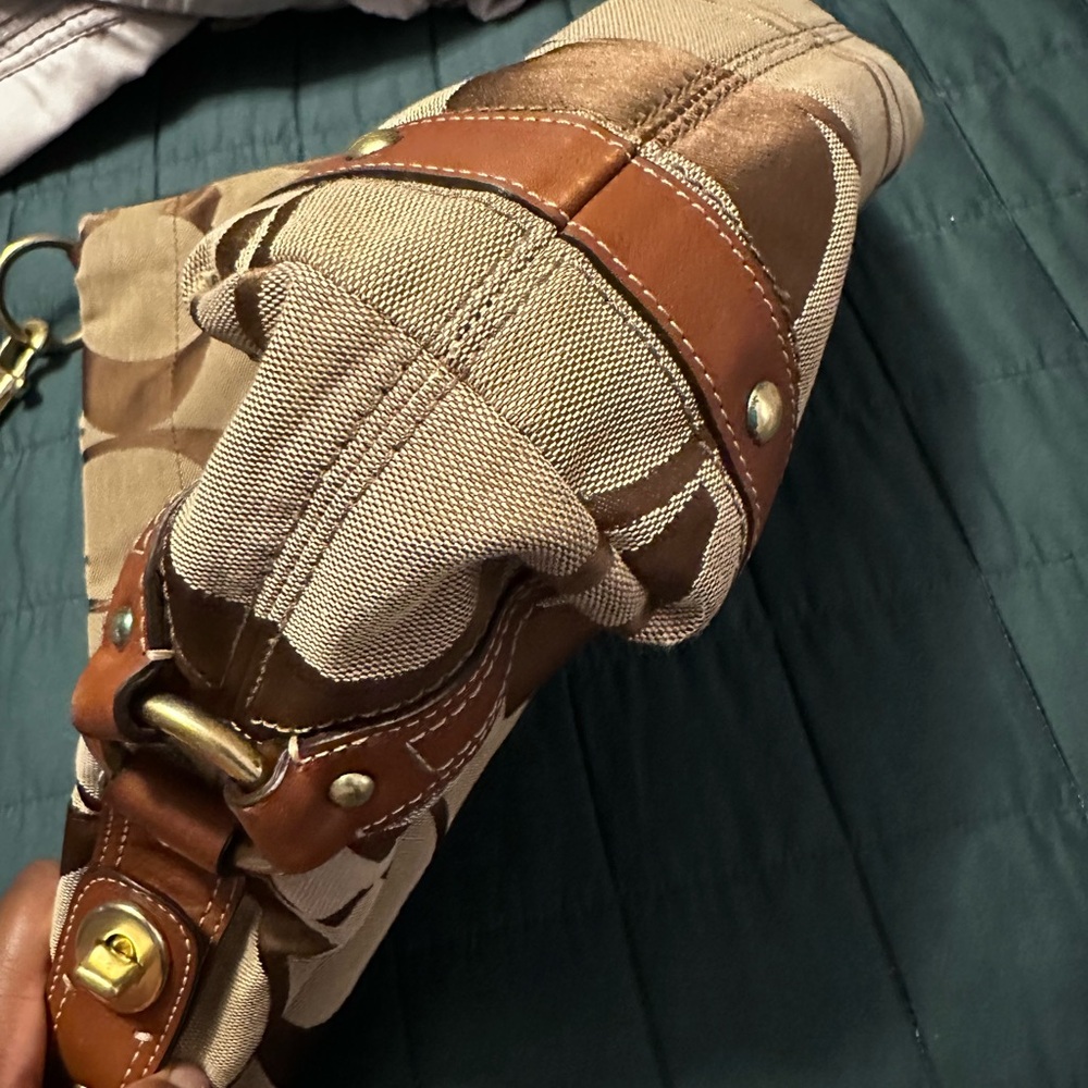 Coach Tan and Brown Signature Shoulder Bag - Picture 7 of 14